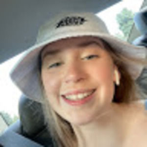 Meet your Posher, Camille